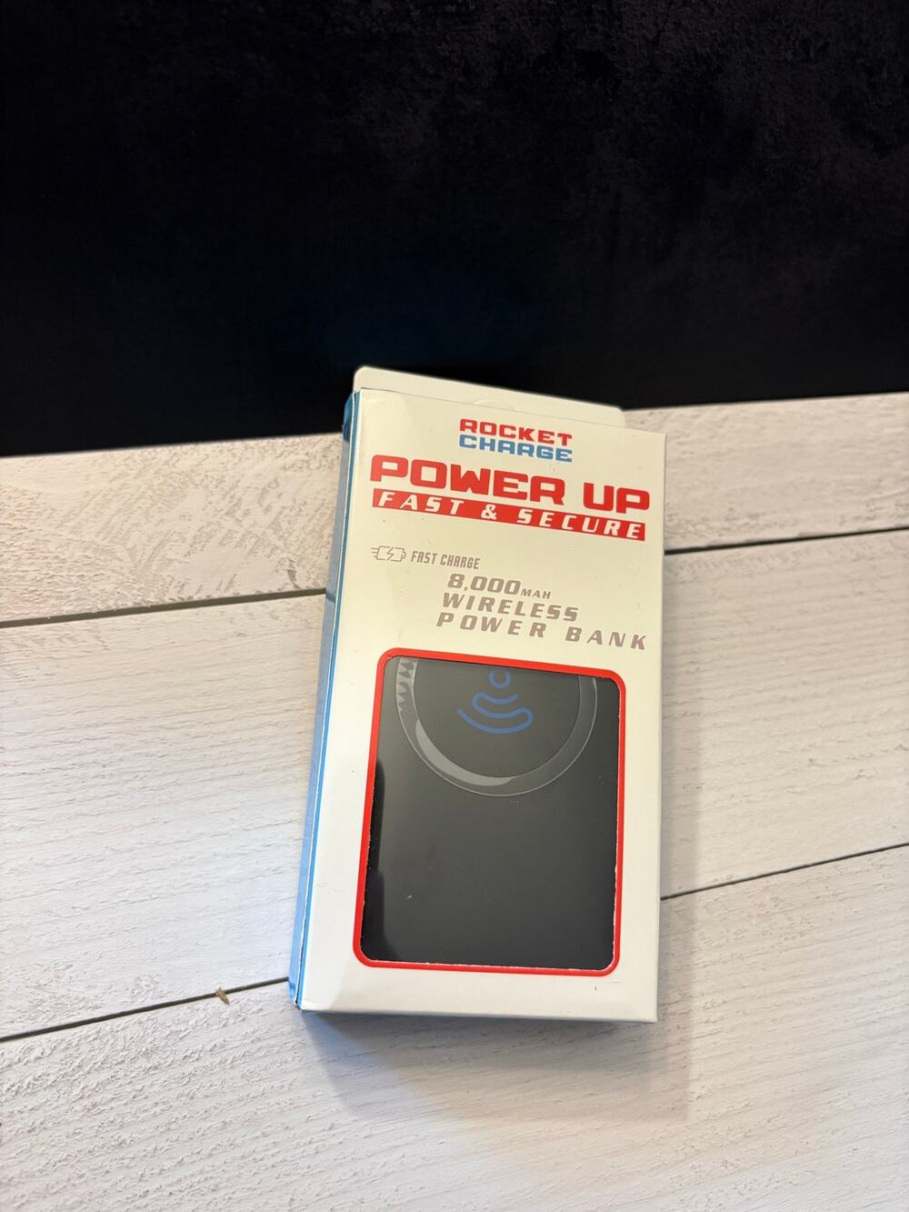 Rocket Charge Wireless Power Bank external portable battery pack 8000 MAH Fast